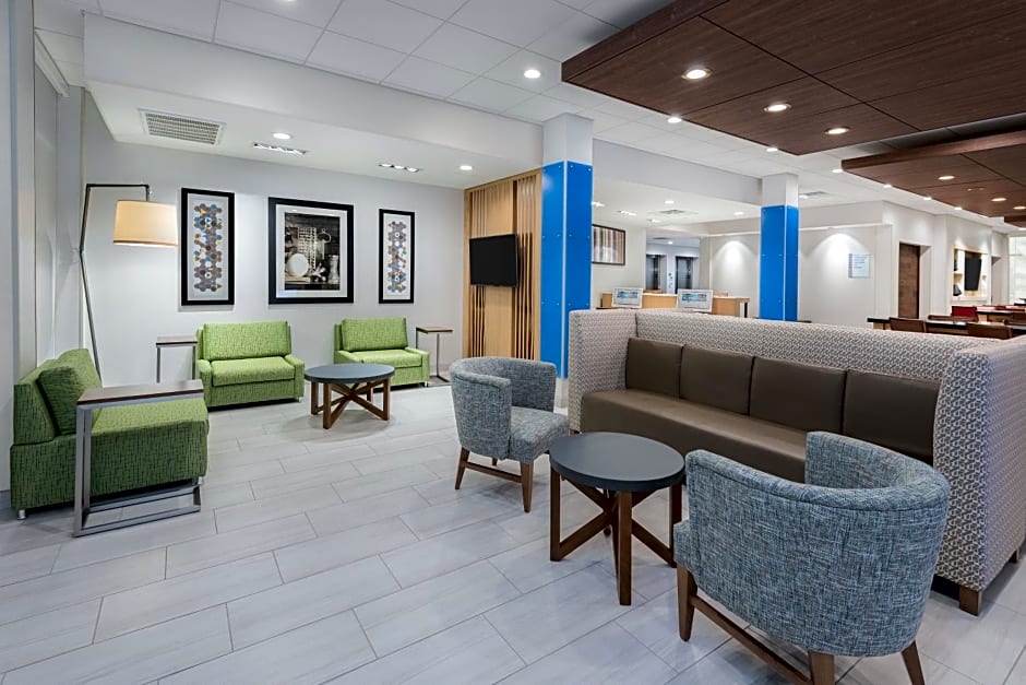 Holiday Inn Express & Suites Bryan - College Station By IHG