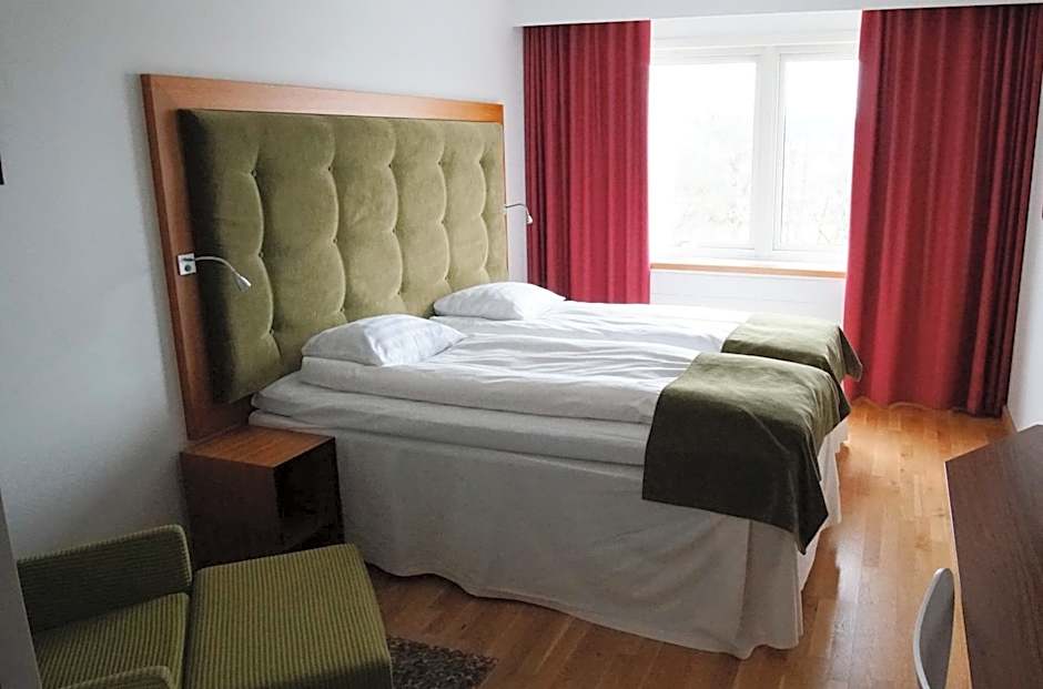 Quality Hotel Grand, Bor