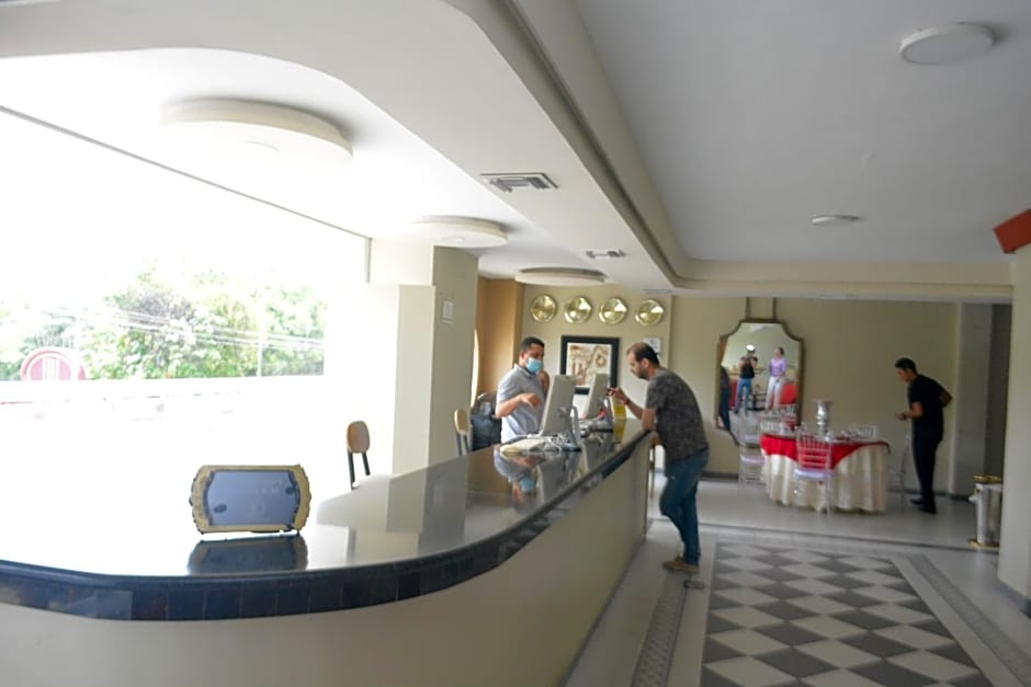 Hotel Ayenda Casa Ballesteros 1318