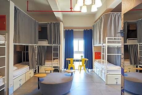 Bed in 12-Bed Mixed Dormitory Room