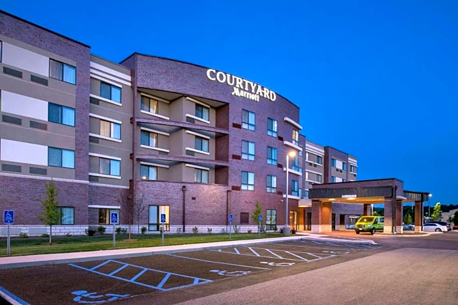 Courtyard by Marriott St Louis Chesterfield