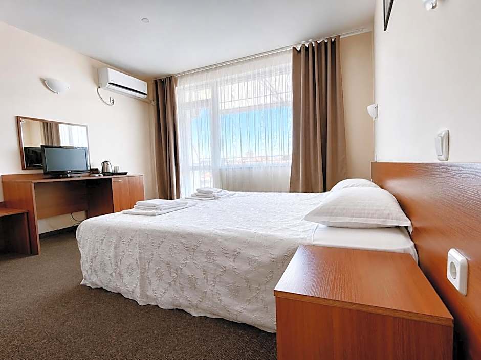 Sandor Hotel
