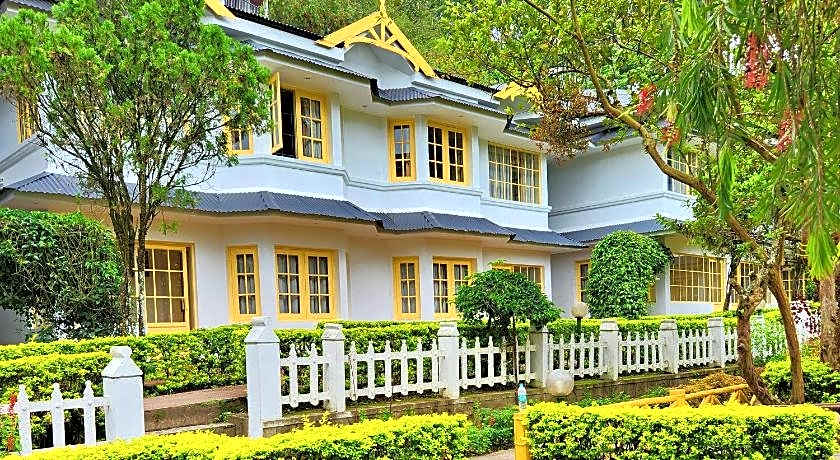 Eastend Munnar Hotel