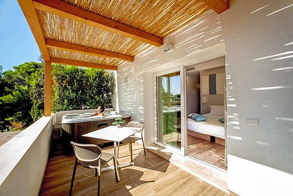 NOHA Lifestyle Hotel - Adults Only