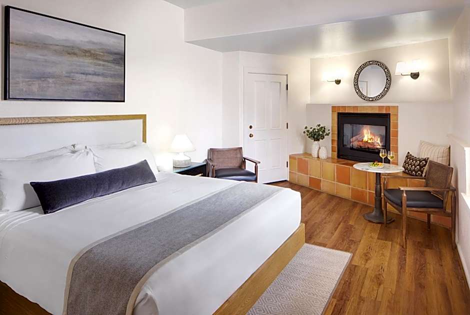 Maison Fleurie, A Four Sisters Inn