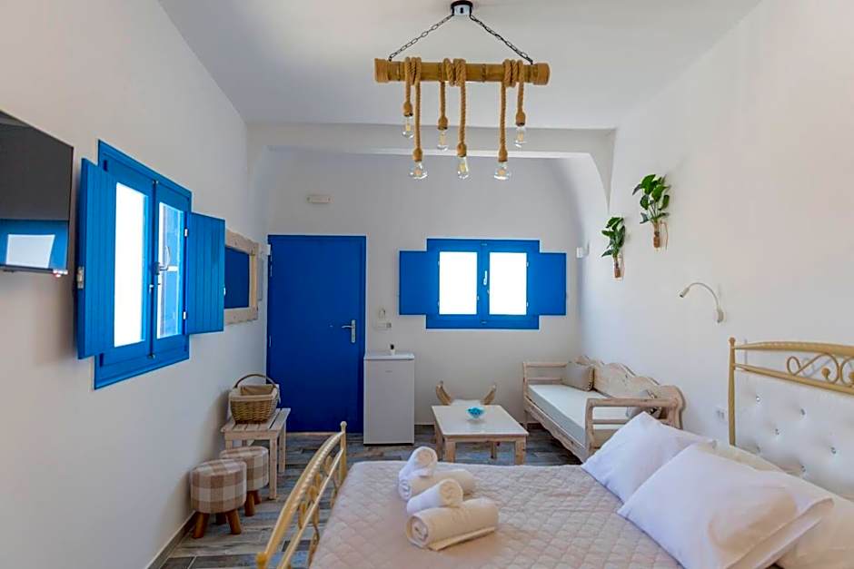 Santorita Suites