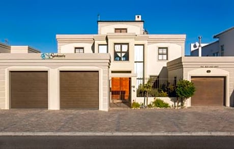 Sandcastle House Bed & Breakfast