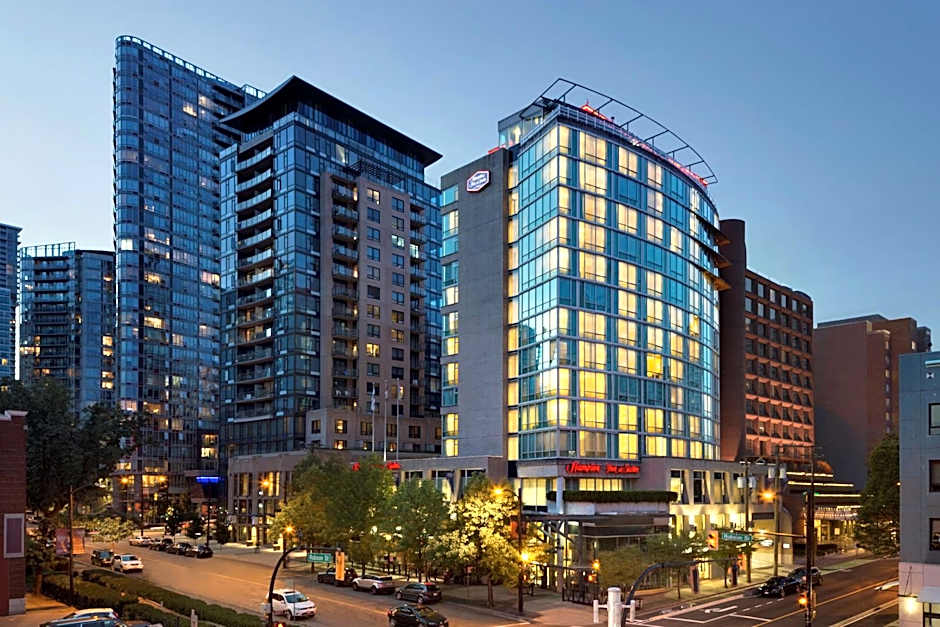 Photo 1 of 42 of Hampton Inn & Suites, by Hilton - Vancouver Downtown