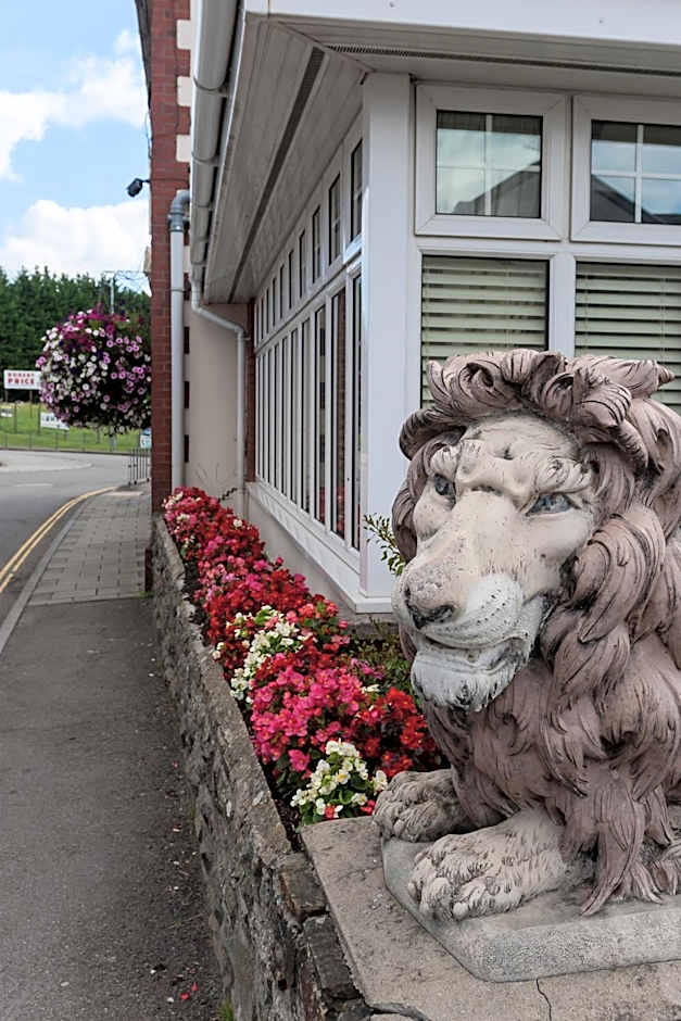 The Masons Arms Hotel