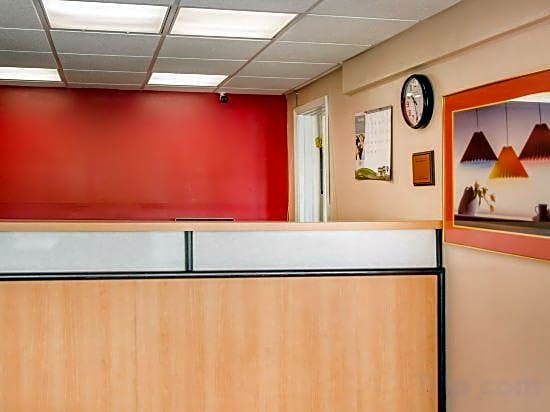 Econo Lodge Franklin