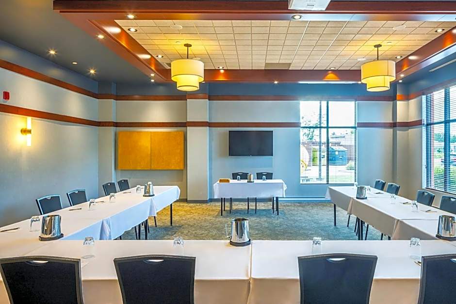 Quality Inn & Suites Levis