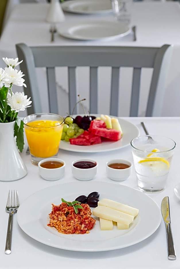 Kouros Art Hotel (Adults Only)