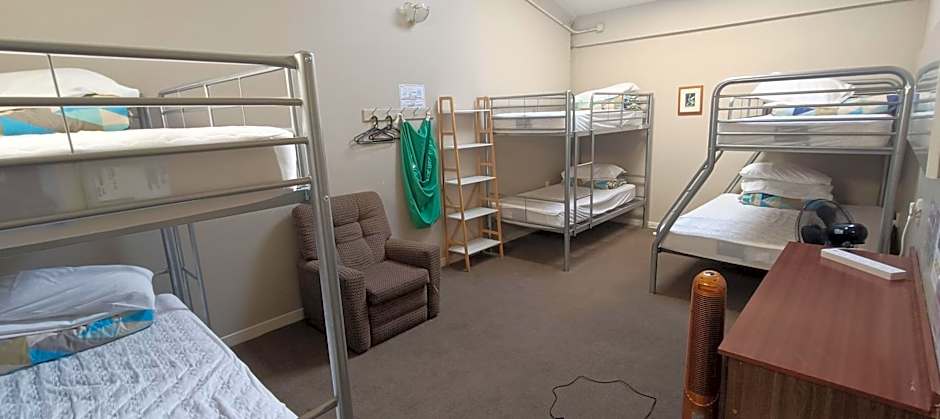 Stay In Tekapo Backpackers