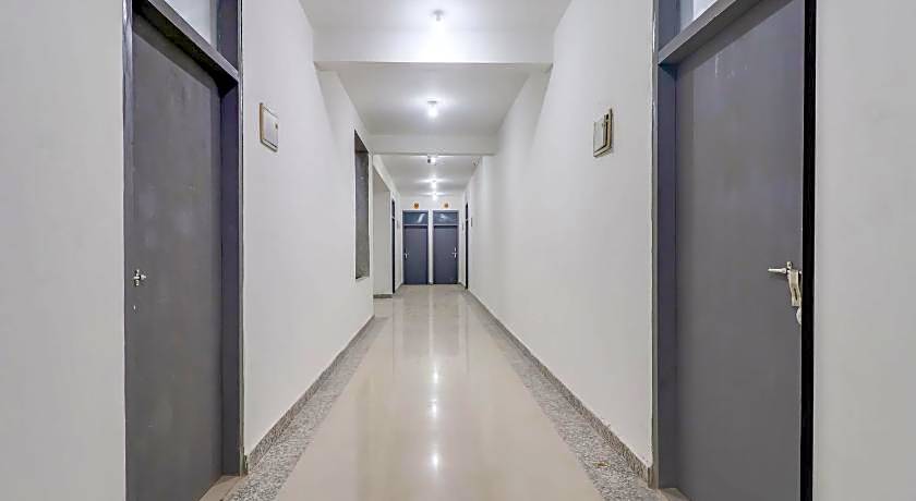 Super Hotel O Basera Homes Jankipuram