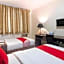 OYO 187 The Maxwell Hotel