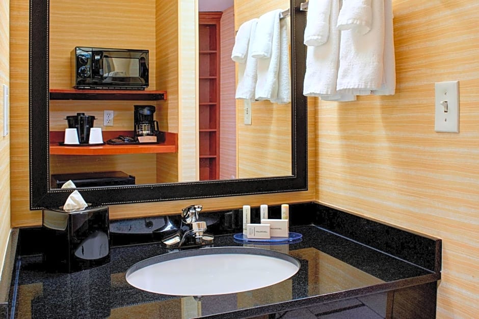 Fairfield Inn & Suites Detroit Farmington Hills