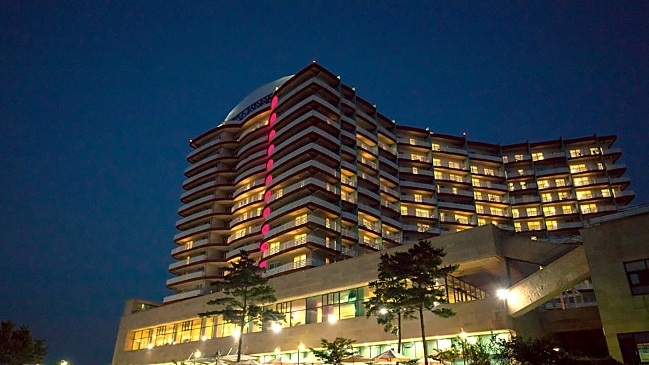 Beache Palace