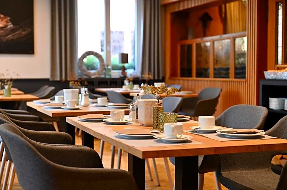 Land-gut Hotel zum Löwen Garni