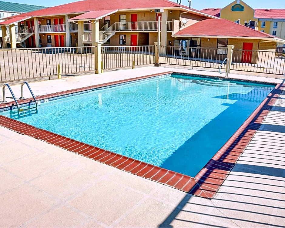 Quality Inn & Suites Hot Springs-Lake Hamilton