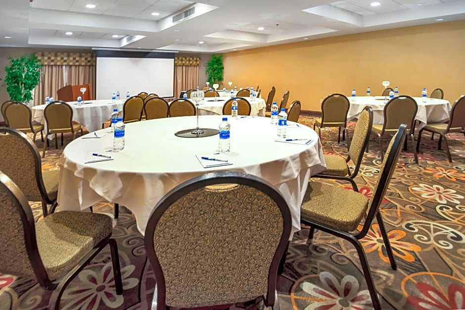 Holiday Inn Express Fayetteville