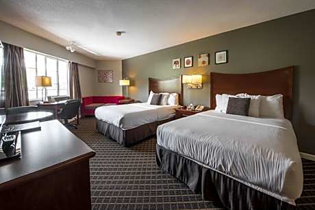 Deluxe Queen Room with Two Queen Beds