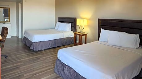 Queen Room with Two Queen Beds - Non-Smoking