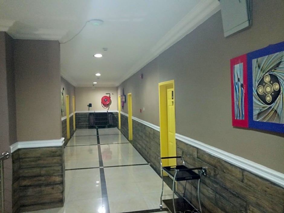 Wise Penny Suites and Spa