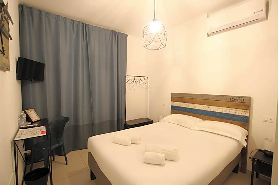 Travel B&B