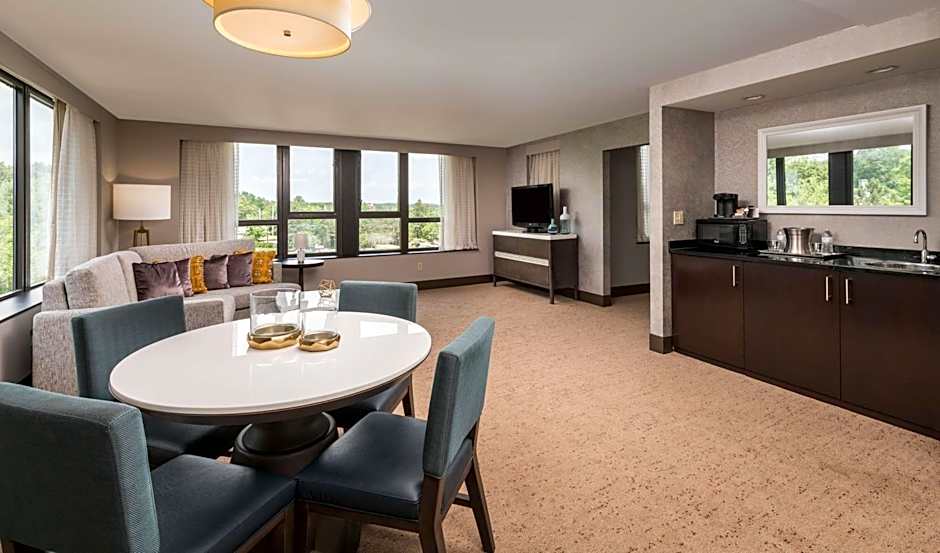 The Saratoga Hilton