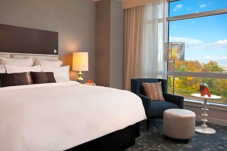 King Room - Hearing Accessible