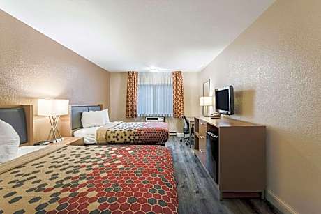 Double Room with Two Double Beds - Accessible/Non-Smoking