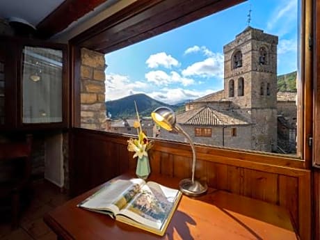 CASA RURAL CRUZ - Adults ONLY