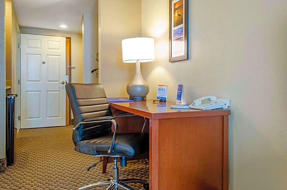 Comfort Inn & Suites Biloxi-D'Iberville