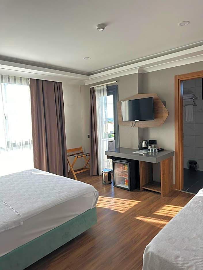 Shelton Airport Hotel