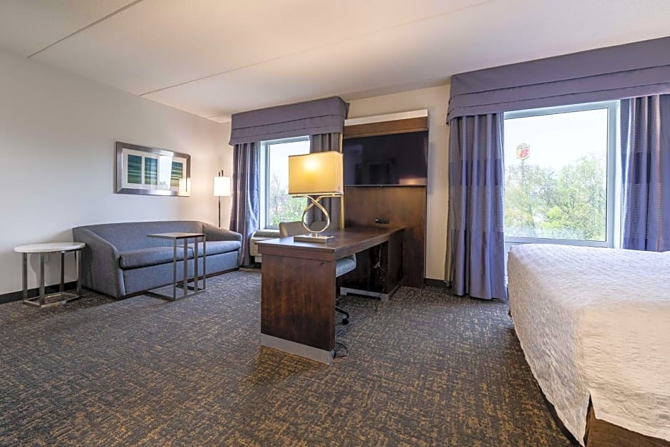 Hampton Inn By Hilton And Suites Greensboro/Coliseum Area, Nc