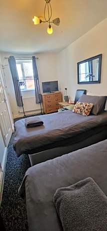 Twin Room with Private Bathroom