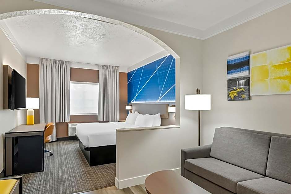 Comfort Suites Clackamas