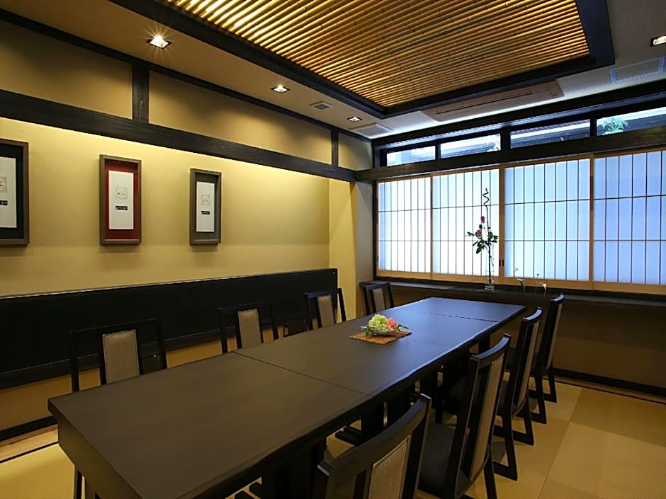 New Wakasa Annex Hotel