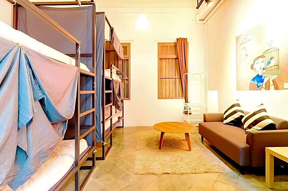 Yu Cafe Hostel