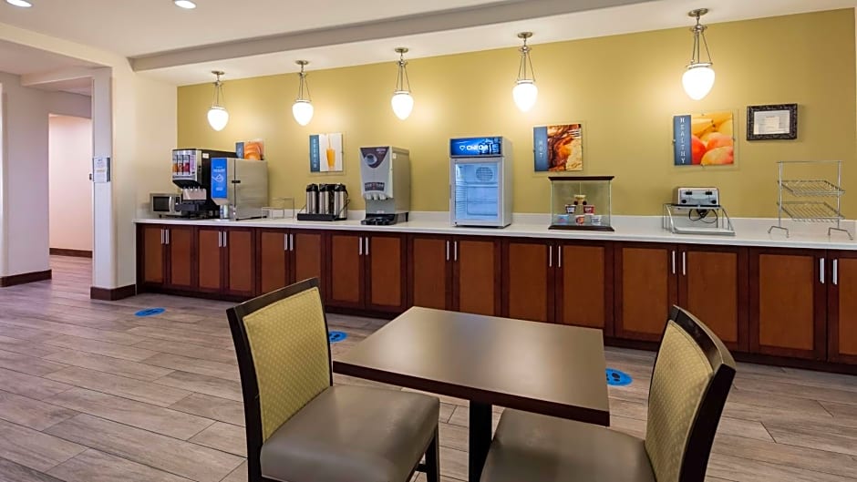 Best Western Plus Spring Inn & Suites