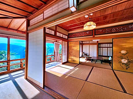 Japanese-Style Room
