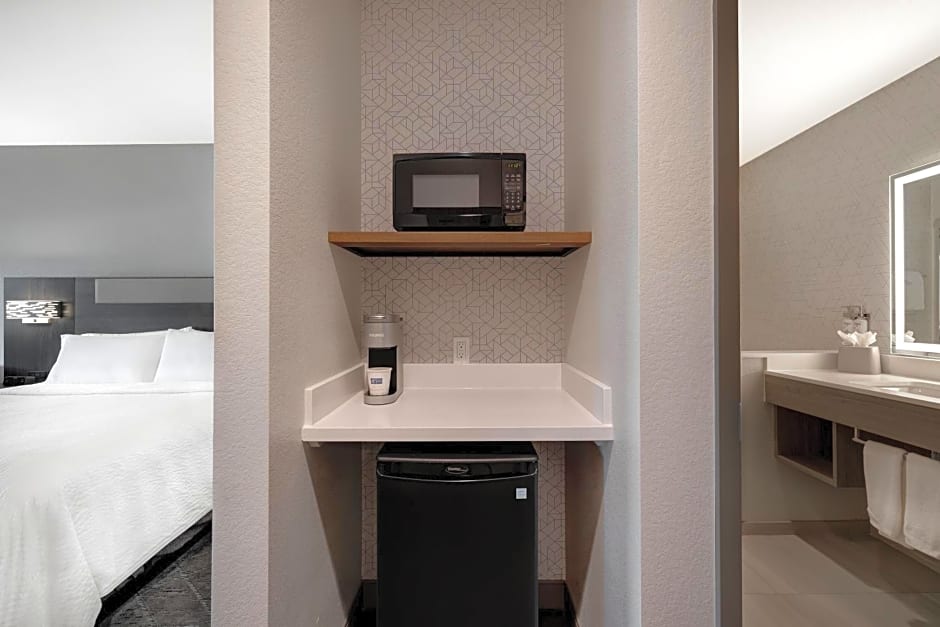 Holiday Inn Express & Suites Chino Hills, an IHG Hotel