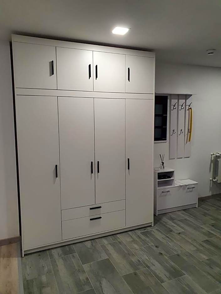 Comfort Stay, EV, Parking