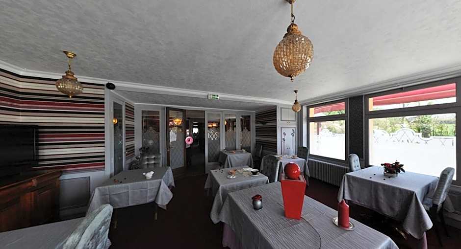 Logis Hôtel-Restaurant La Croix Couverte