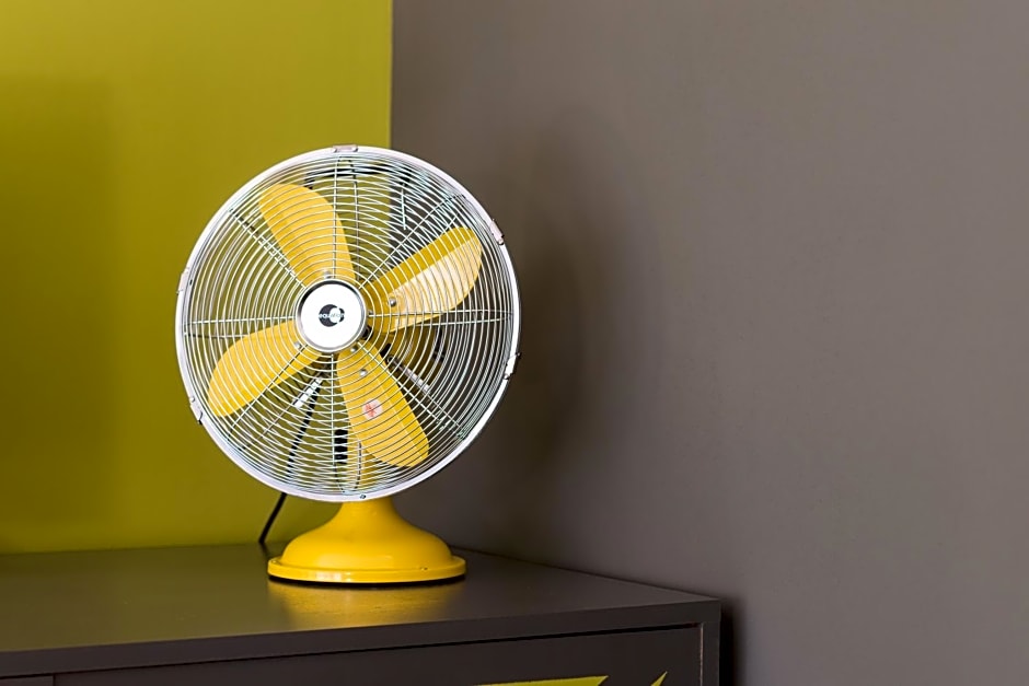 CHROMA Lodge Pikermi