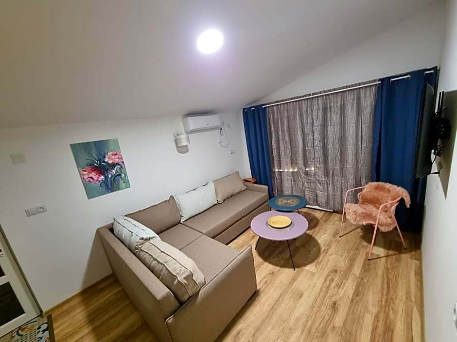 Laguna Beach Club Bazaleti Lake