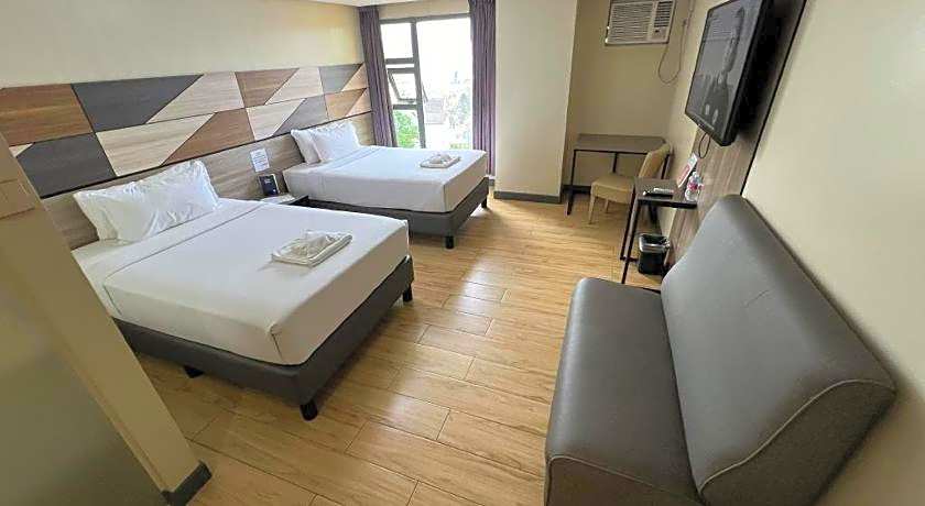 Travelite Hotel Legarda