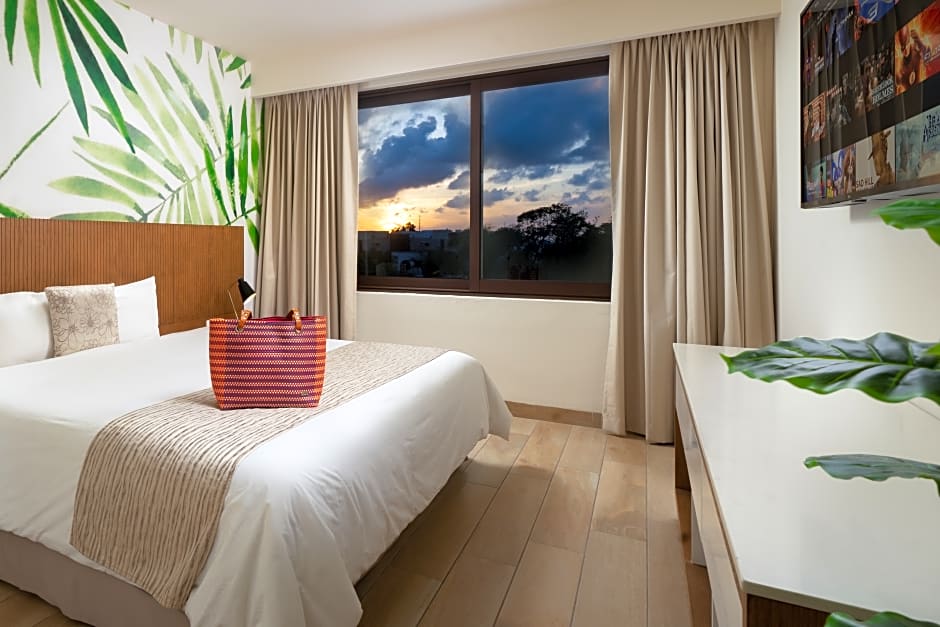 Hotel Lahun Suites Playa del Carmen