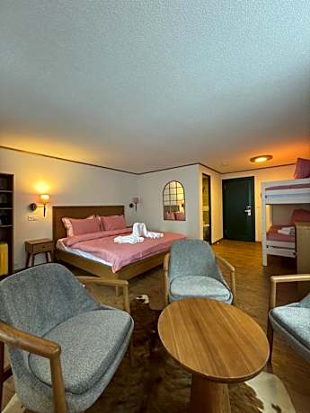 Superior Family Room