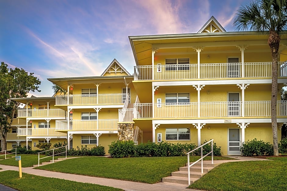 Hilton Vacation Club Charter Club Naples Bay